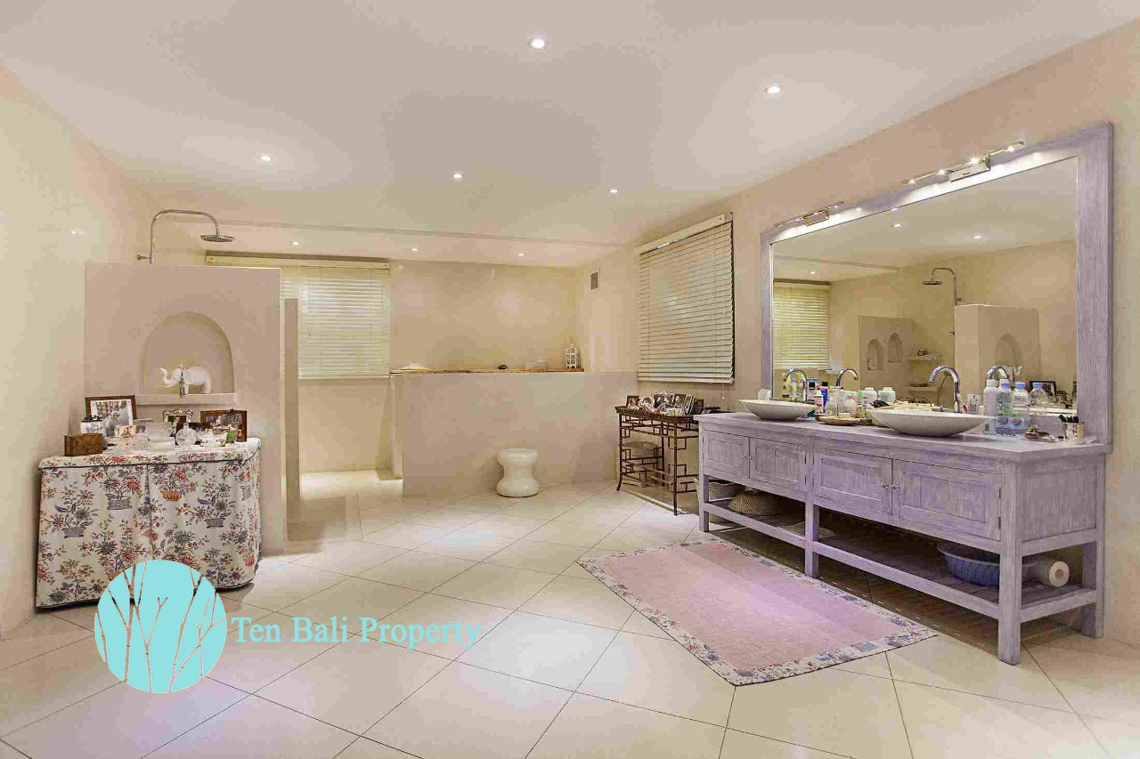 Seminyak, Bali, Bali, 6 Bedrooms Bedrooms, ,7 BathroomsBathrooms,Villa,For Sale,1163