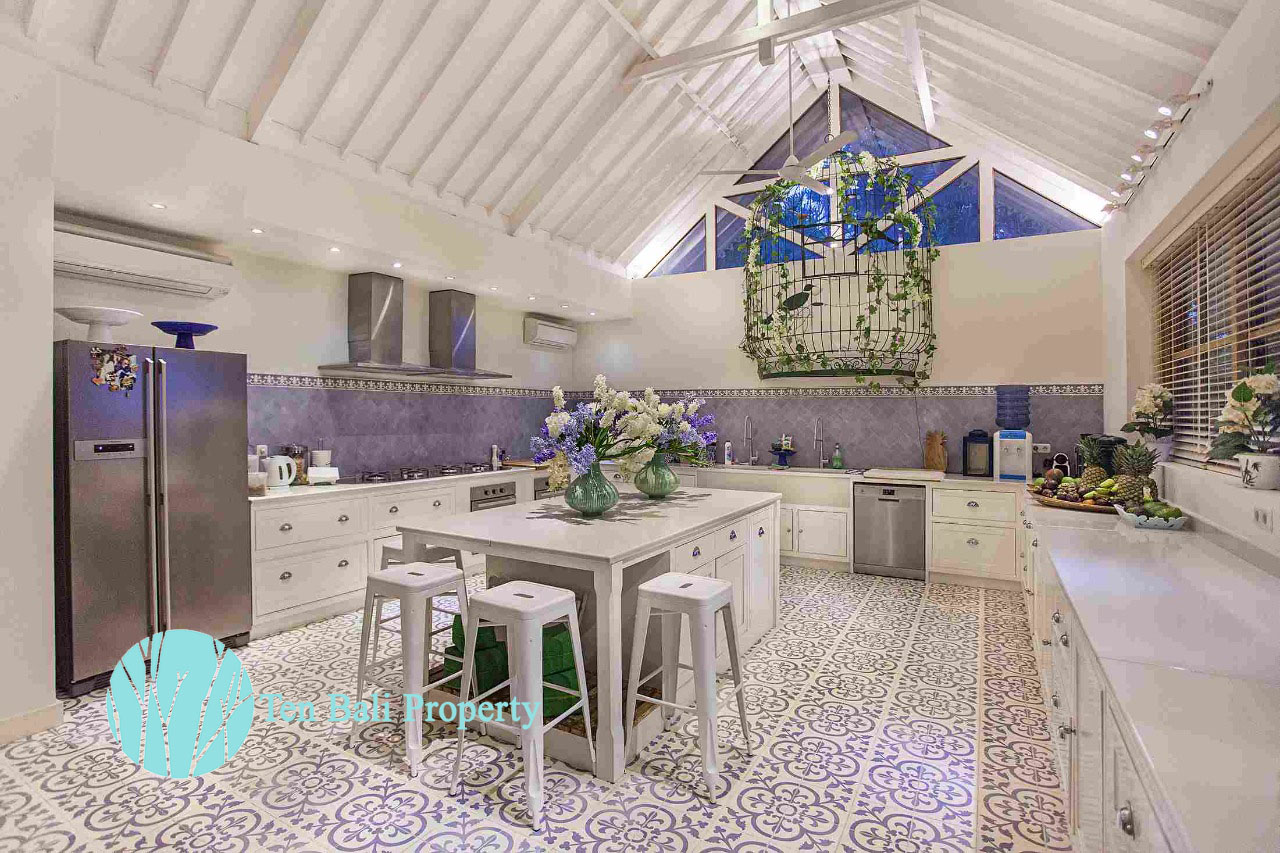 Seminyak, Bali, Bali, 6 Bedrooms Bedrooms, ,7 BathroomsBathrooms,Villa,For Sale,1163