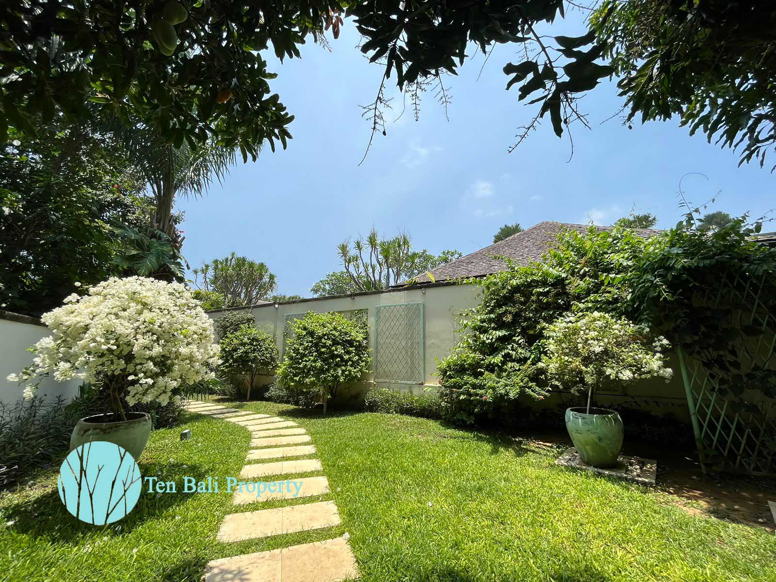Seminyak, Bali, Bali, 6 Bedrooms Bedrooms, ,7 BathroomsBathrooms,Villa,For Sale,1163