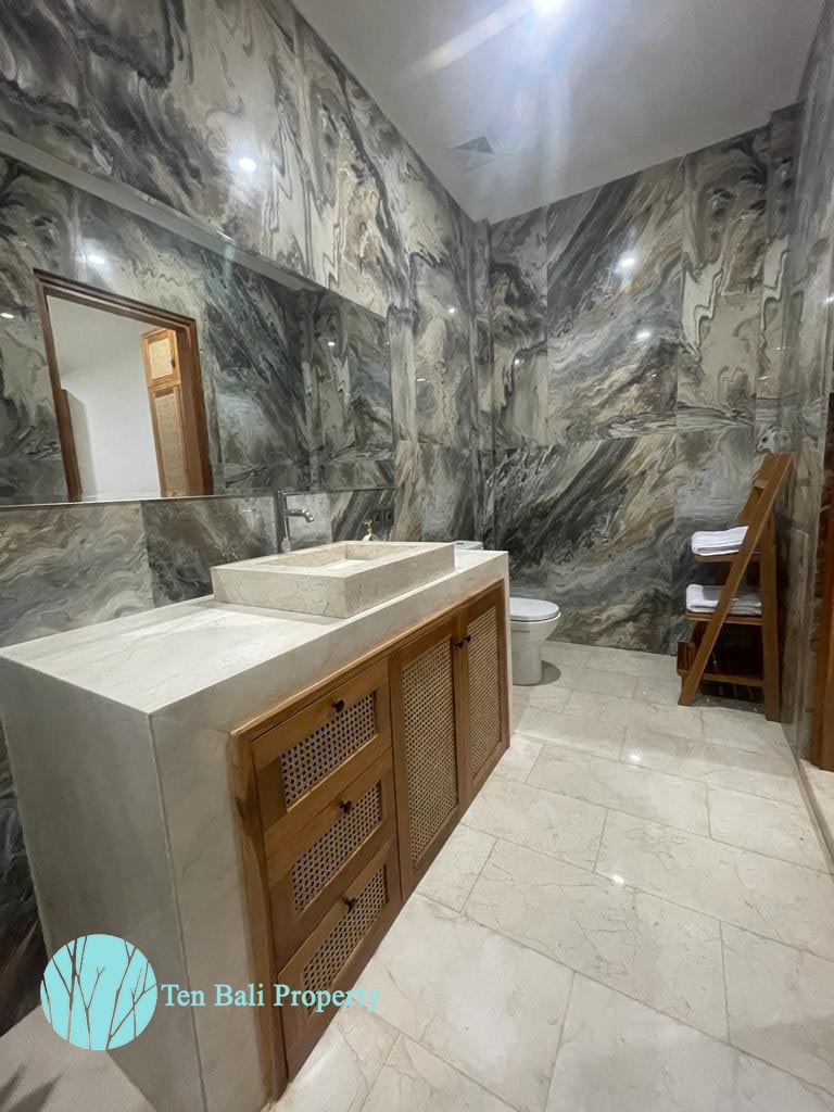 Tumbak Bayuh, Canggu, Bali, 4 Bedrooms Bedrooms, ,4 BathroomsBathrooms,Villa,For Sale,1214