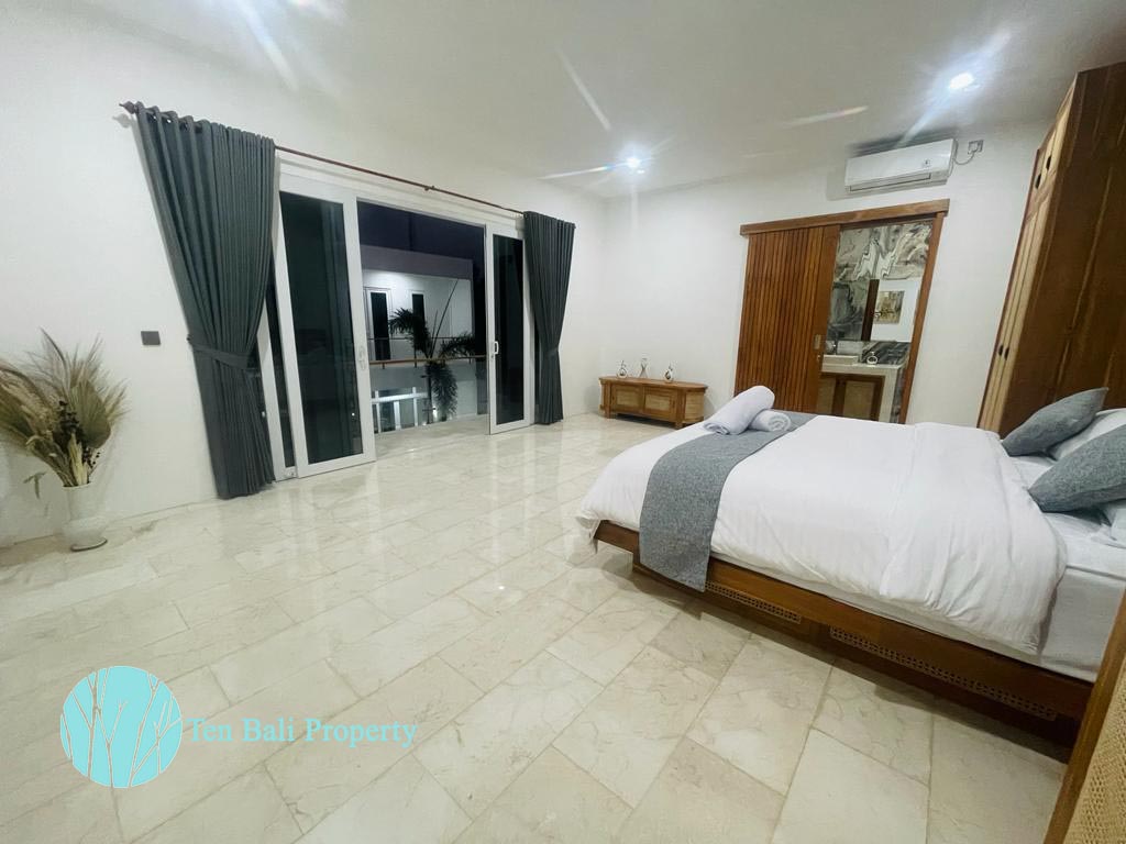 Tumbak Bayuh, Canggu, Bali, 4 Bedrooms Bedrooms, ,4 BathroomsBathrooms,Villa,For Sale,1214