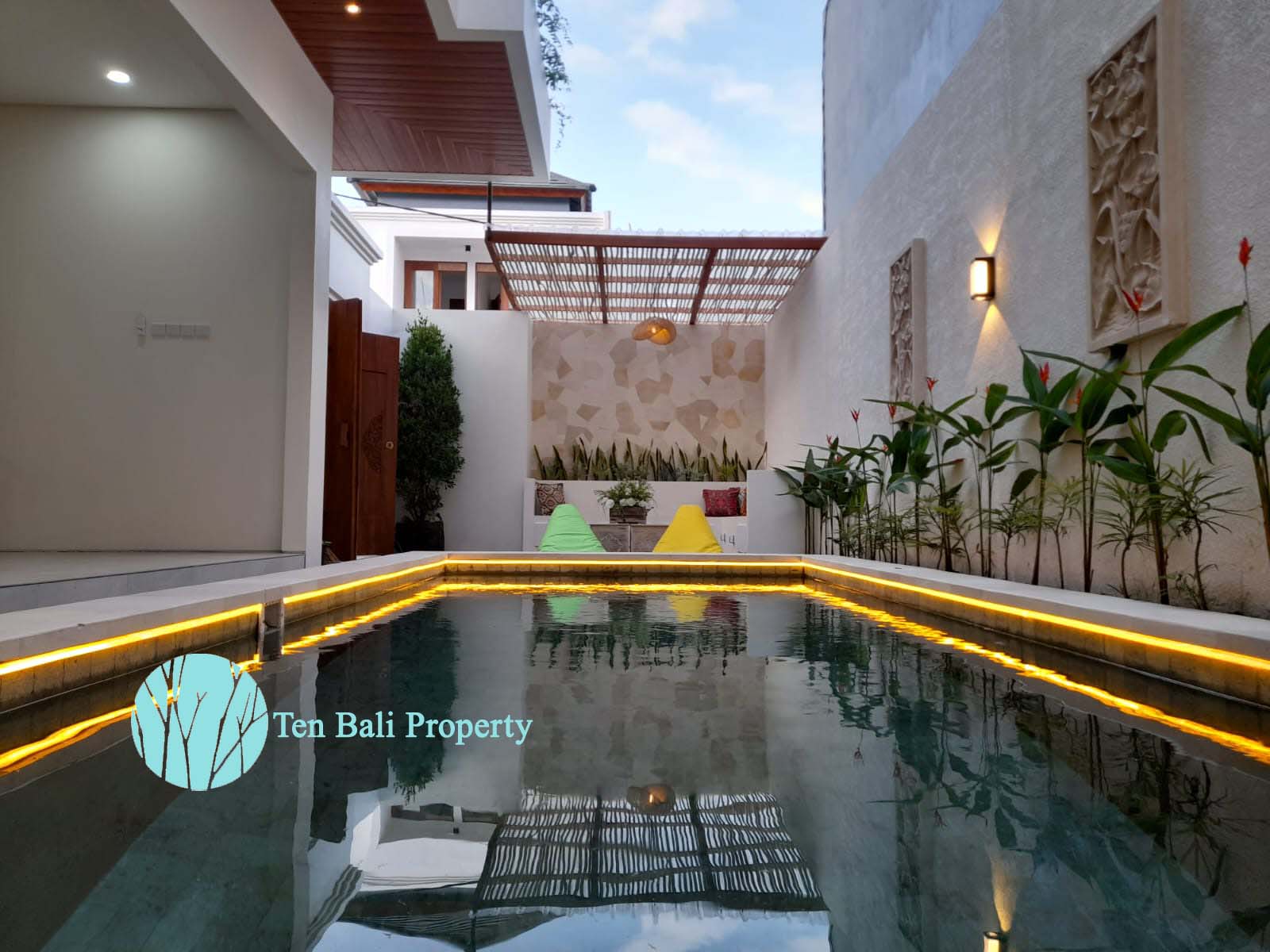 Denpasar, Bali, 2 Bedrooms Bedrooms, ,3 BathroomsBathrooms,Villa,For Sale,1281