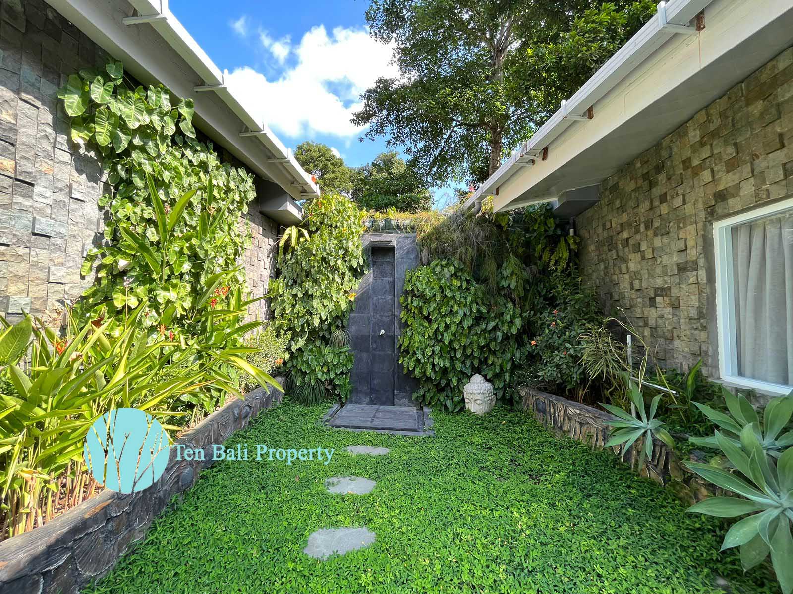 Umalas, Bali, 4 Bedrooms Bedrooms, ,4 BathroomsBathrooms,Villa,For Sale,1286