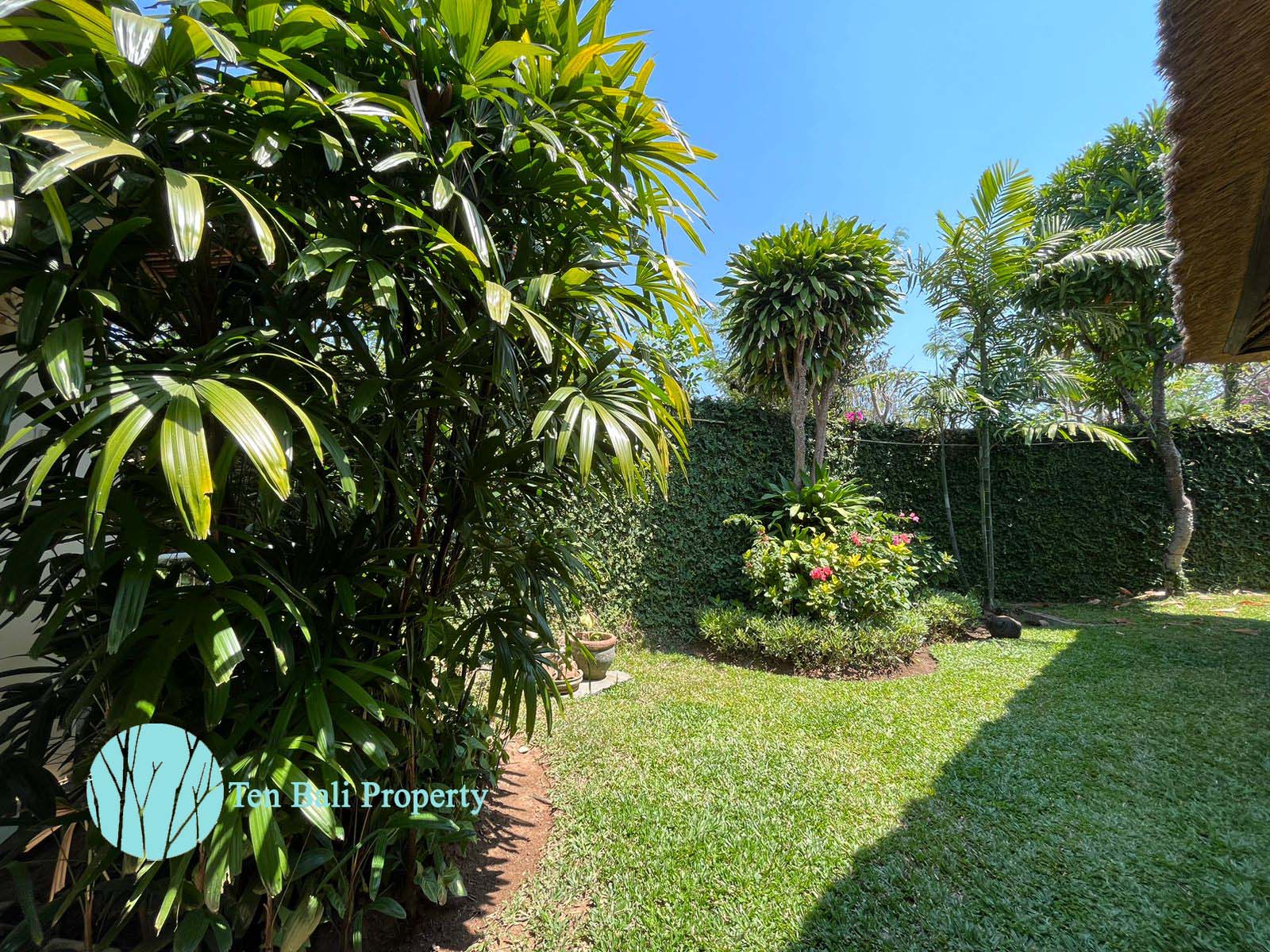 Nusa Dua, Bali, 3 Bedrooms Bedrooms, ,3 BathroomsBathrooms,Villa,For Sale,1304