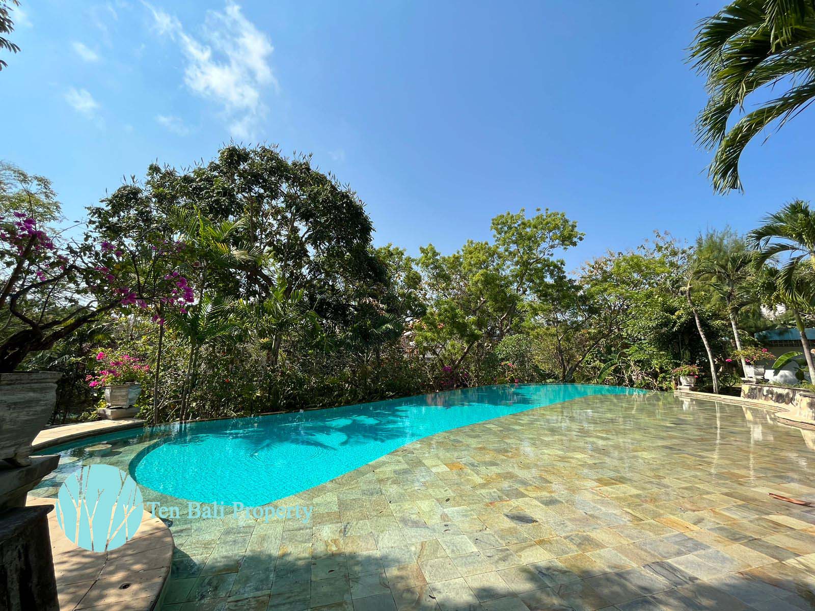 Nusa Dua, Bali, 3 Bedrooms Bedrooms, ,3 BathroomsBathrooms,Villa,For Sale,1304