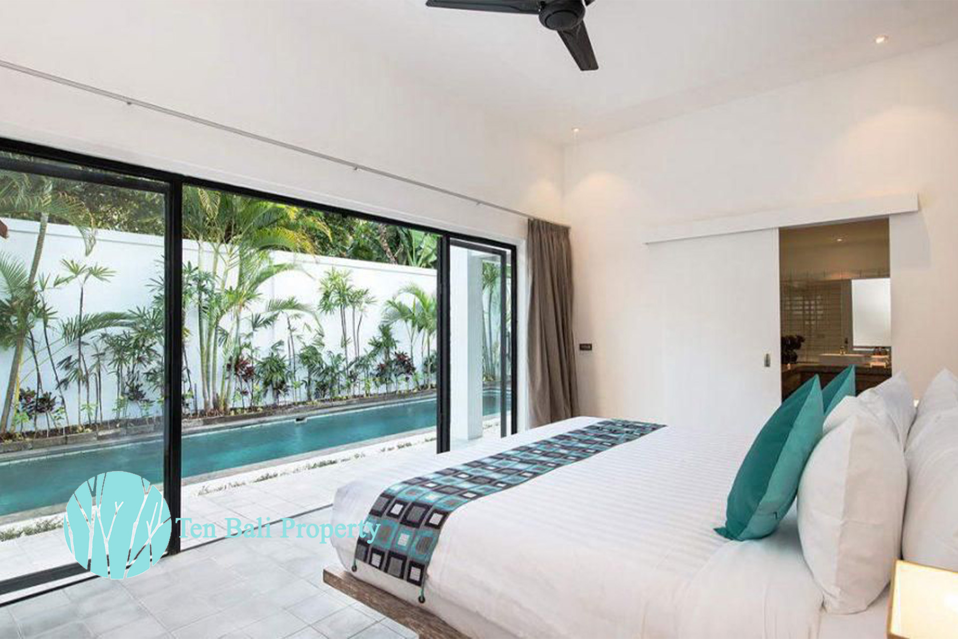 Seminyak, Bali, 3 Bedrooms Bedrooms, ,3 BathroomsBathrooms,Villa,For Sale,1329