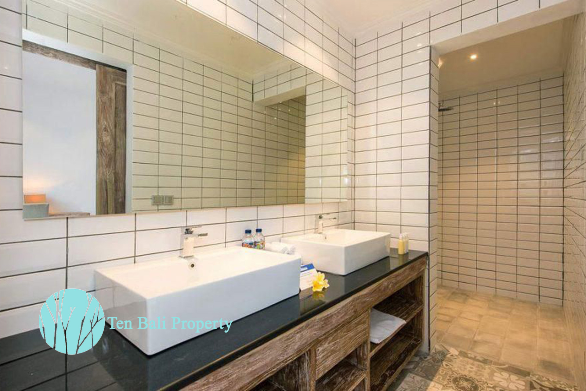Seminyak, Bali, 3 Bedrooms Bedrooms, ,3 BathroomsBathrooms,Villa,For Sale,1329