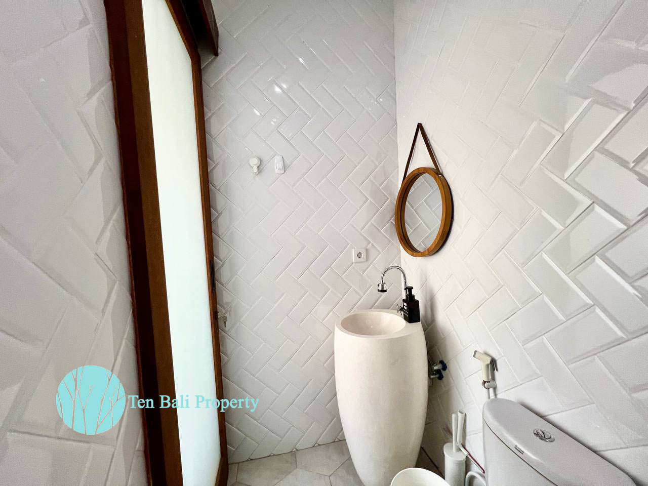 Kutuh, Nusa Dua, Bali, 3 Bedrooms Bedrooms, ,3 BathroomsBathrooms,Villa,For Rent,1391