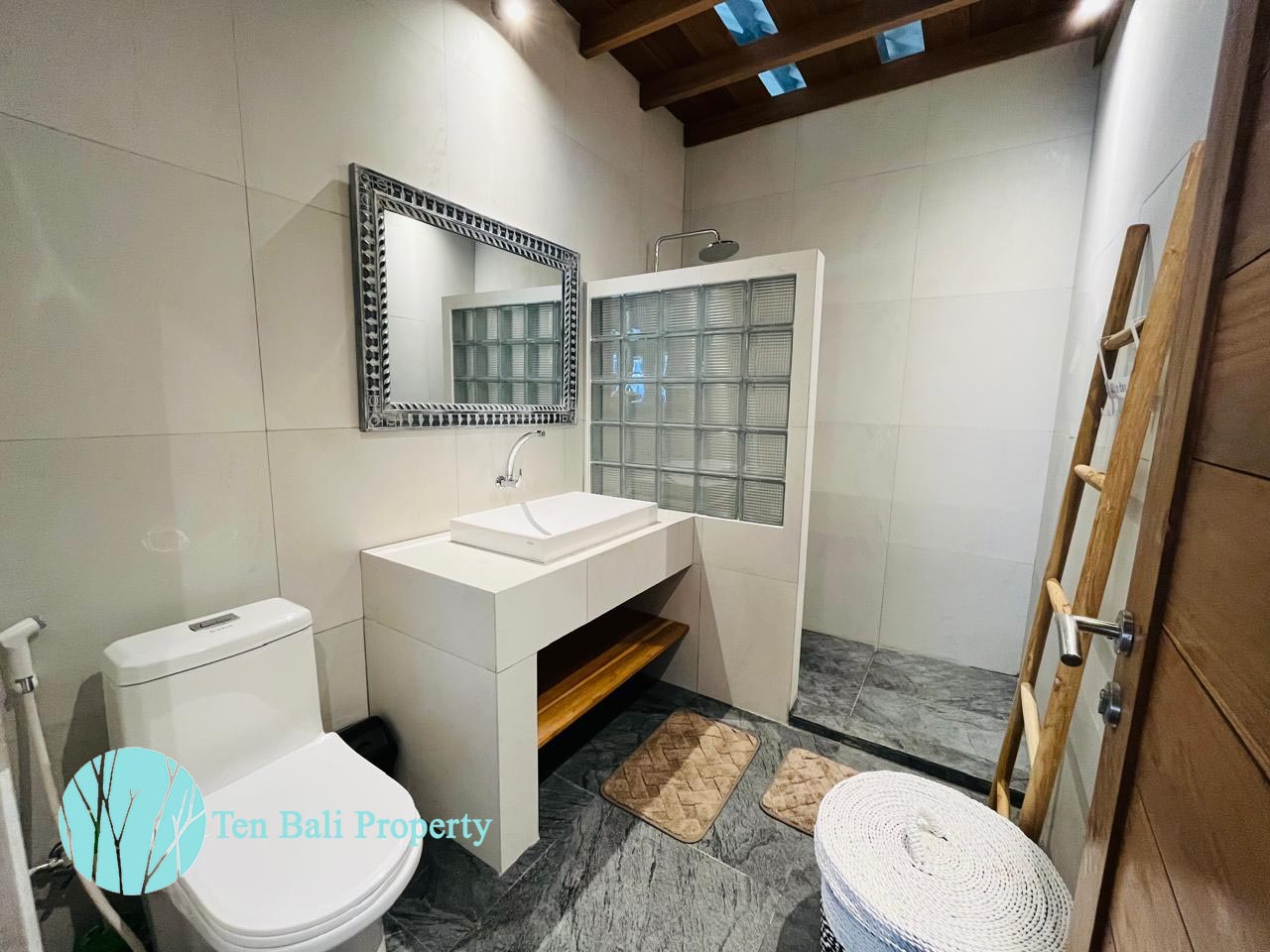 Kerobokan, Badung, Bali, 3 Bedrooms Bedrooms, ,3 BathroomsBathrooms,Villa,For Sale,1465