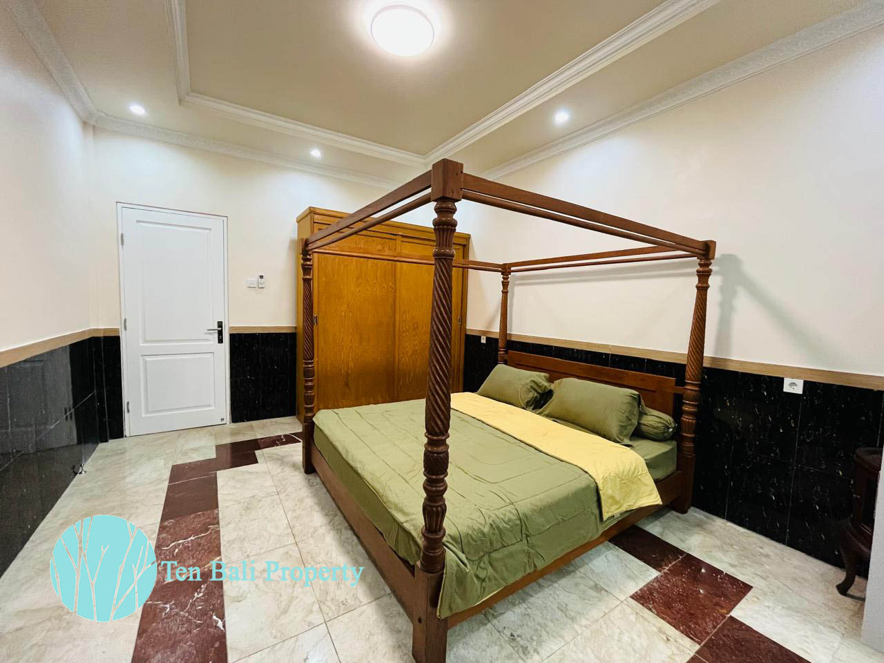 Kebo Iwa, Denpasar, Bali, 5 Bedrooms Bedrooms, ,3 BathroomsBathrooms,Villa,For Sale,1535