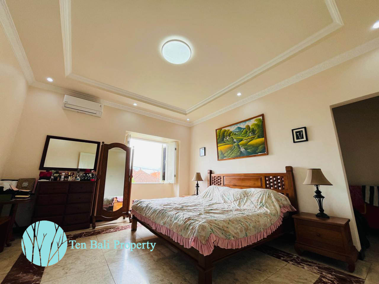 Kebo Iwa, Denpasar, Bali, 5 Bedrooms Bedrooms, ,3 BathroomsBathrooms,Villa,For Sale,1535