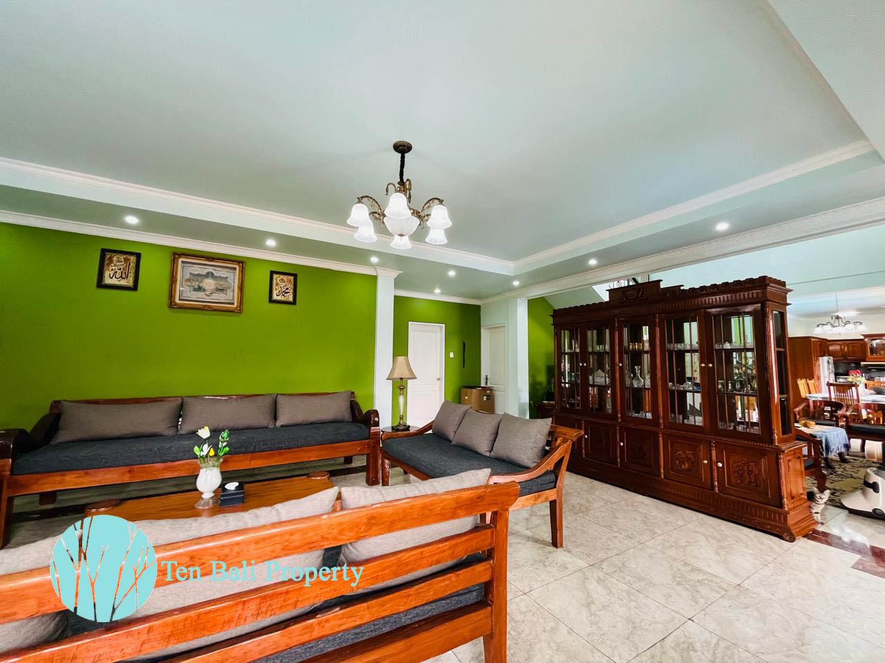 Kebo Iwa, Denpasar, Bali, 5 Bedrooms Bedrooms, ,3 BathroomsBathrooms,Villa,For Sale,1535