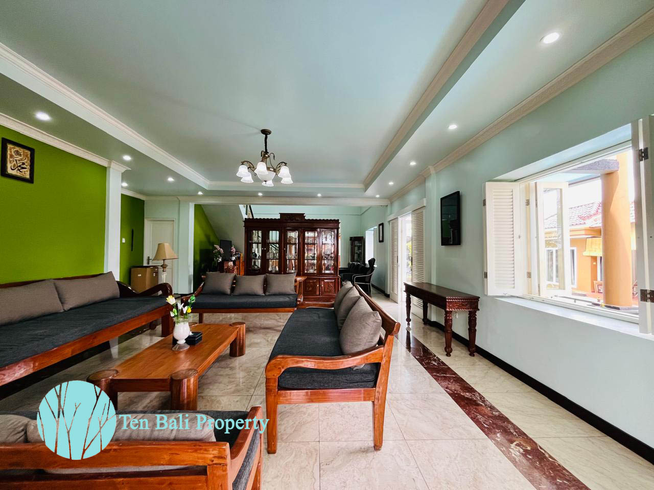 Kebo Iwa, Denpasar, Bali, 5 Bedrooms Bedrooms, ,3 BathroomsBathrooms,Villa,For Sale,1535