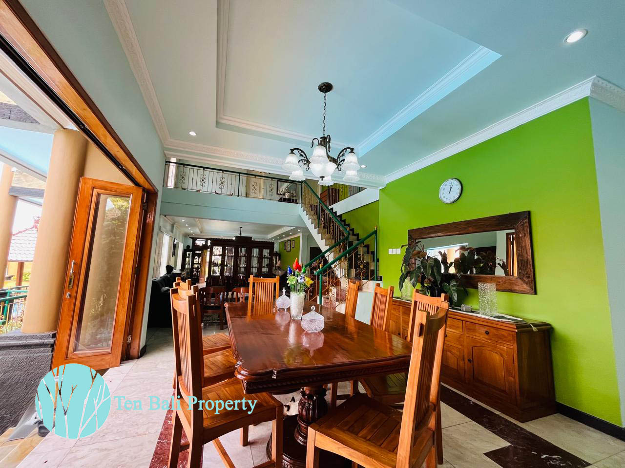 Kebo Iwa, Denpasar, Bali, 5 Bedrooms Bedrooms, ,3 BathroomsBathrooms,Villa,For Sale,1535