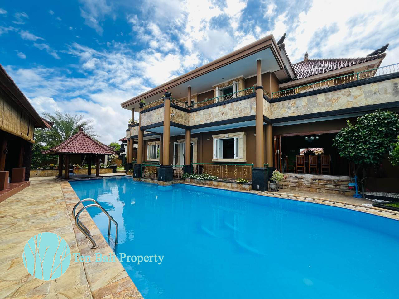 Kebo Iwa, Denpasar, Bali, 5 Bedrooms Bedrooms, ,3 BathroomsBathrooms,Villa,For Sale,1535