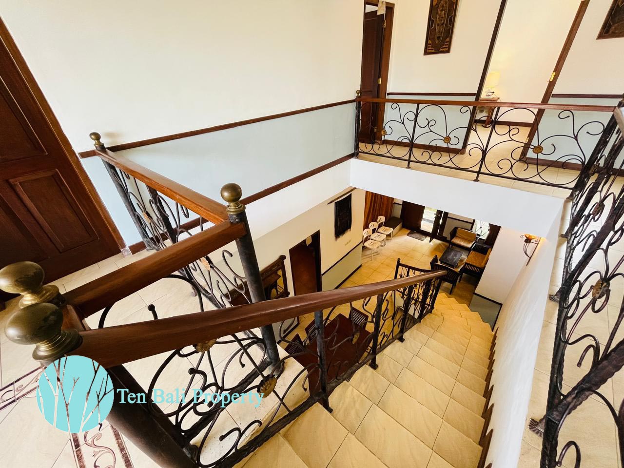 Renon, Denpasar, Bali, 5 Bedrooms Bedrooms, ,5 BathroomsBathrooms,Villa,For Rent,1536