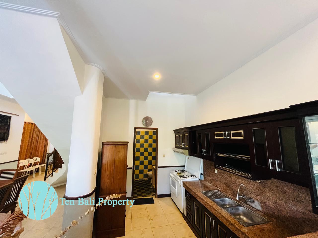 Renon, Denpasar, Bali, 5 Bedrooms Bedrooms, ,5 BathroomsBathrooms,Villa,For Rent,1536
