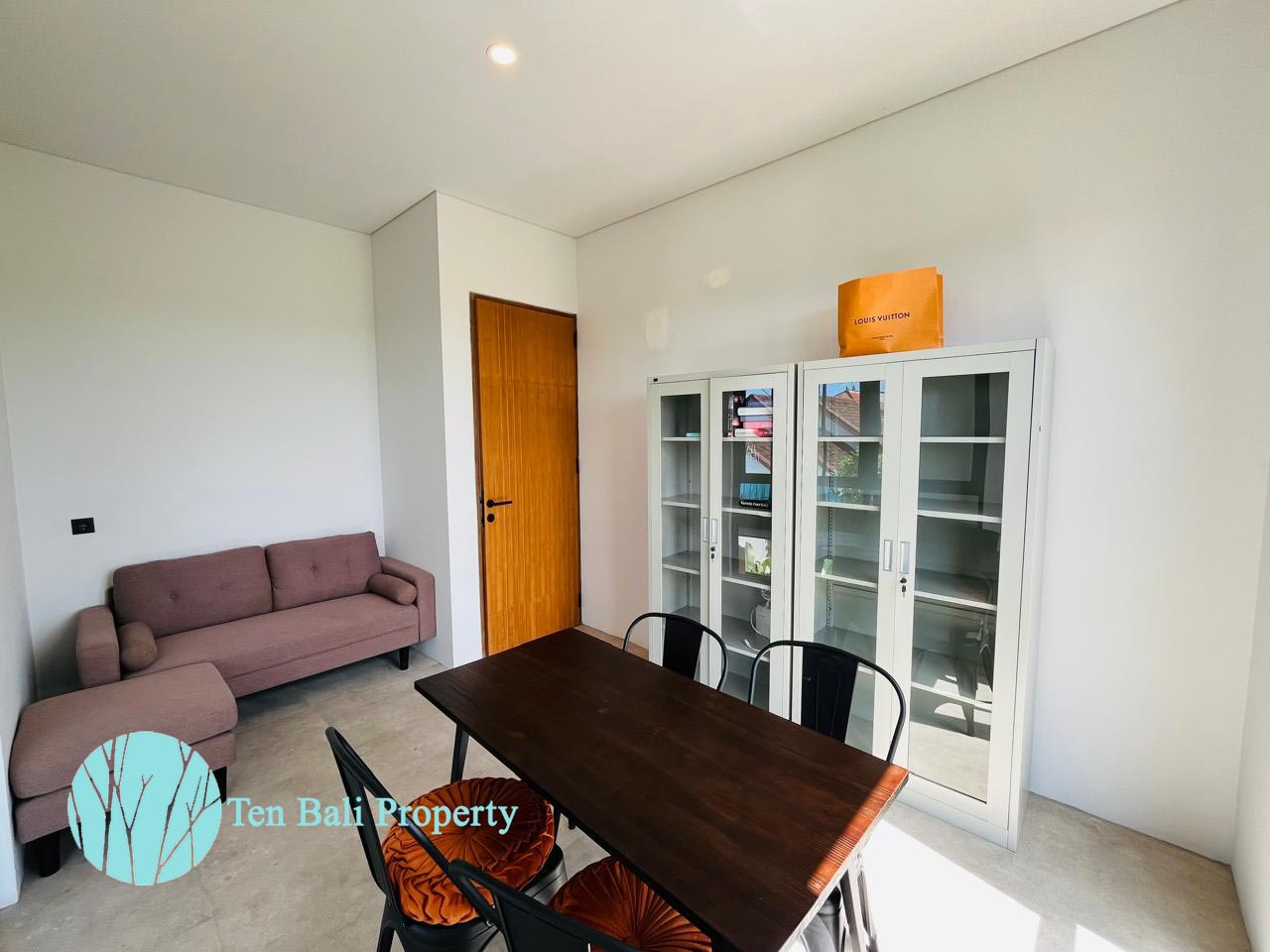 Denpasar, Bali, 3 Bedrooms Bedrooms, ,2 BathroomsBathrooms,Villa,For Rent,1537