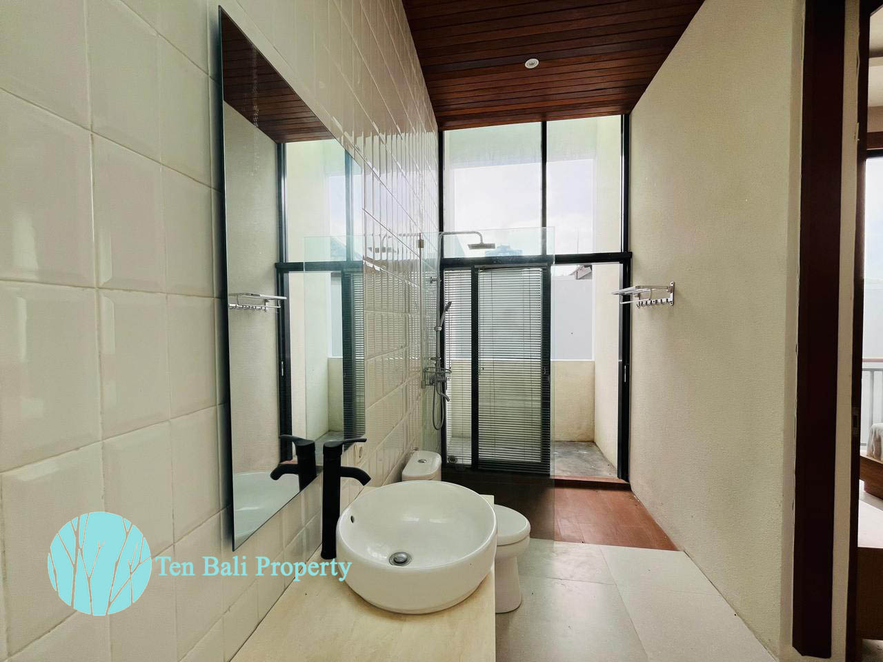 Nusa Dua, Bali, 2 Bedrooms Bedrooms, ,2 BathroomsBathrooms,Villa,For Sale,1543