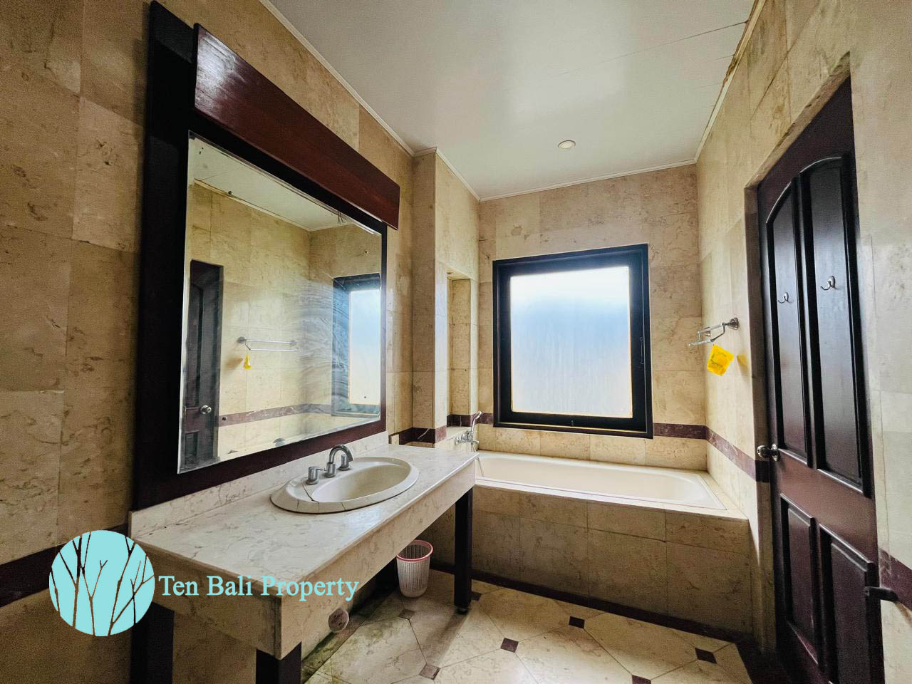 Ubud, Gianyar, Bali, 5 Bedrooms Bedrooms, ,4 BathroomsBathrooms,Villa,For Sale,1547