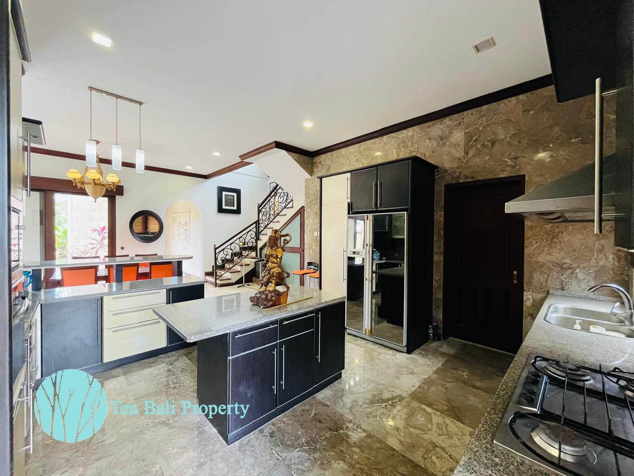 Ubud, Gianyar, Bali, 5 Bedrooms Bedrooms, ,4 BathroomsBathrooms,Villa,For Sale,1547