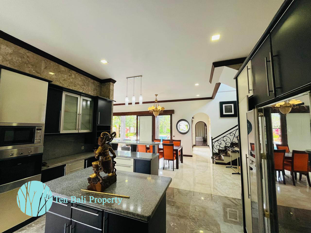 Ubud, Gianyar, Bali, 5 Bedrooms Bedrooms, ,4 BathroomsBathrooms,Villa,For Sale,1547