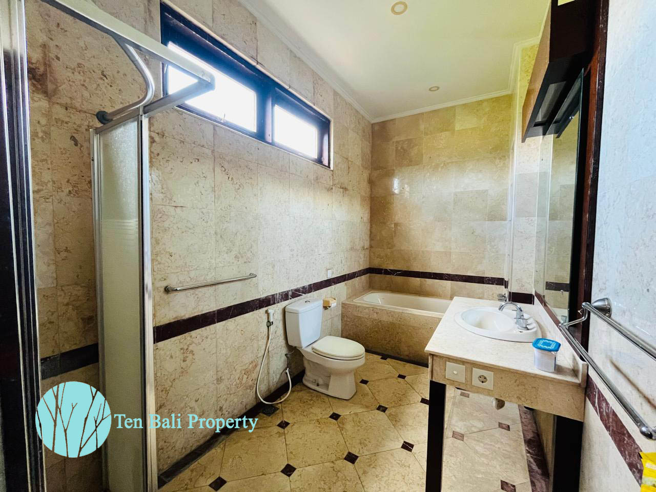 Ubud, Gianyar, Bali, 5 Bedrooms Bedrooms, ,4 BathroomsBathrooms,Villa,For Sale,1547