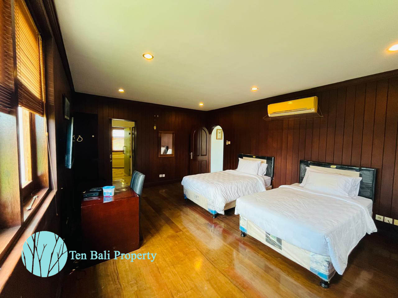 Ubud, Gianyar, Bali, 5 Bedrooms Bedrooms, ,4 BathroomsBathrooms,Villa,For Sale,1547