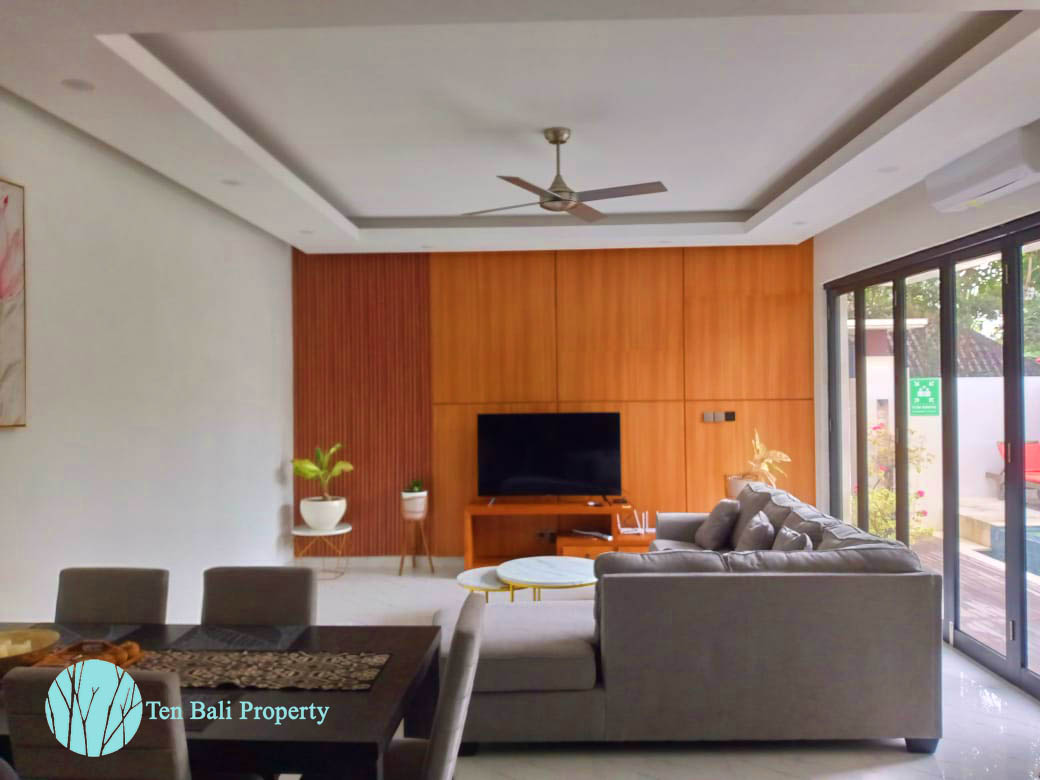 Here are some relevant meta keywords for the 4-bedroom villa in Padonan:

Bali villa rental
Padonan villa
4 bedroom villa Bali
Long term rental Bali
Monthly villa rental Bali
Yearly villa rental Bali
Private pool villa Bali
Ensuite bathrooms Bali villa
Quiet villa Bali
Villa near Canggu
Villa near Batu Bolong
Villa near Kerobokan
Villa near Umalas
Family villa Bali
Spacious villa Bali
Bali accommodation
Rental property Bali
Holiday rental Bali (if applicable for short term too)
Ten Bali Property
