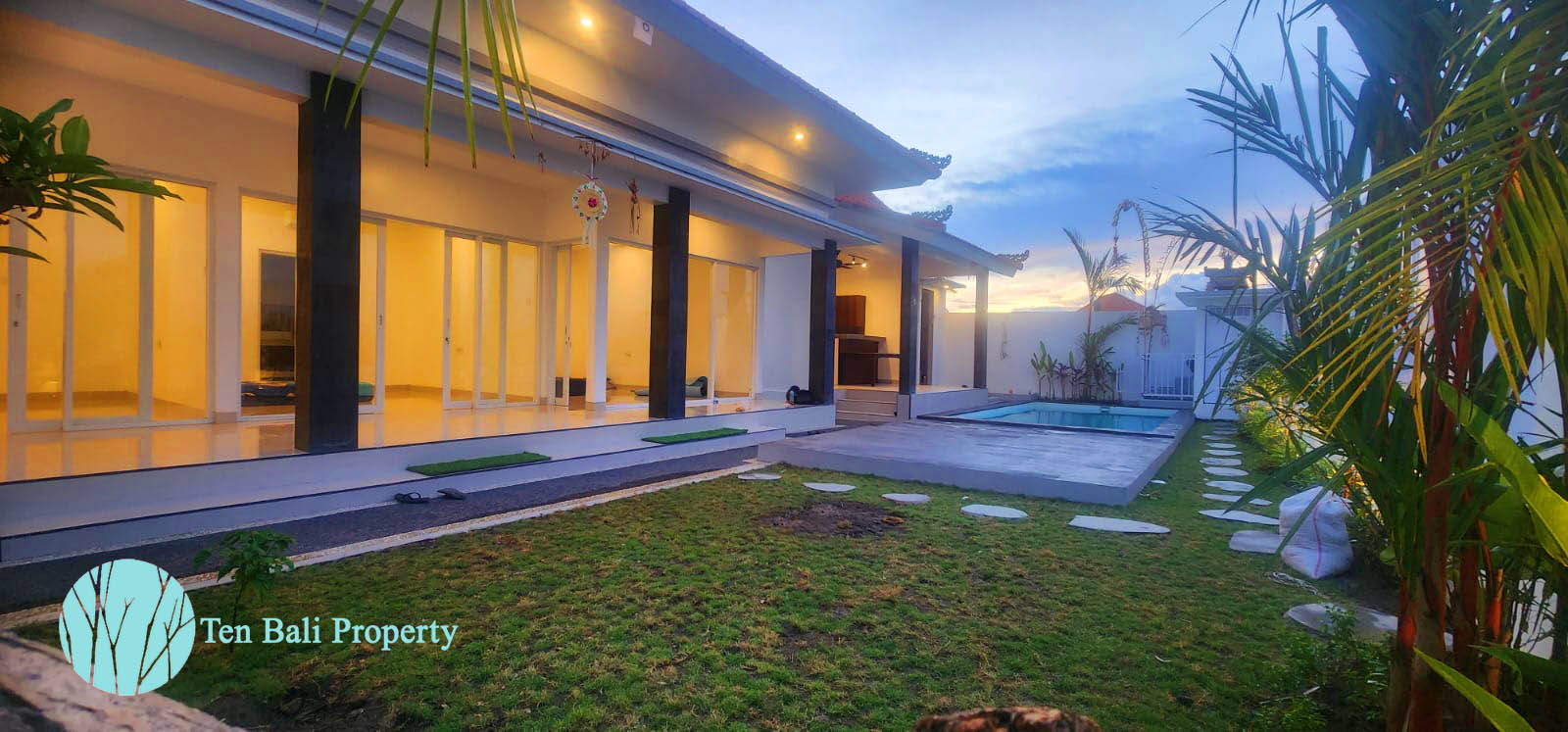 3-bedroom villa for rent, Munggu villa, private pool villa, Bali villas, Tanah Lot Temple, Seseh Beach, Munggu Beach, luxury villa rental, peaceful villa