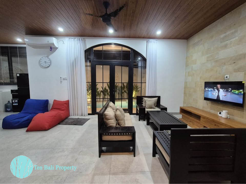 Mediterranean-style villa, luxury villa, villa for sale, villa for rent, Kuta Utara, Jalan Raya Padonan, private pool, modern appliances, Bali property, Ten Bali Property