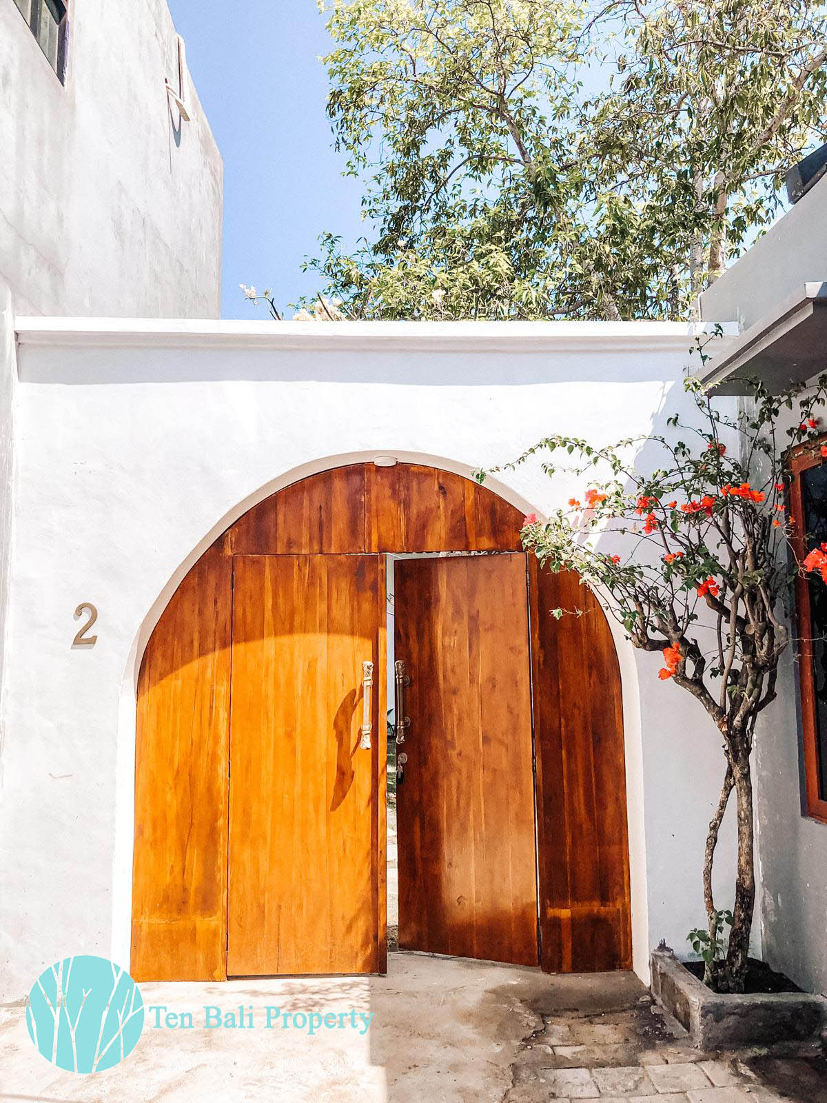 - 3 Bedrooms Villa
- Beachside Sanur
- Long-term Sublease
- Pet-friendly
- Luxury Villa
- Family-friendly Property
- Sanur Real Estate
- Bali Property for Lease
