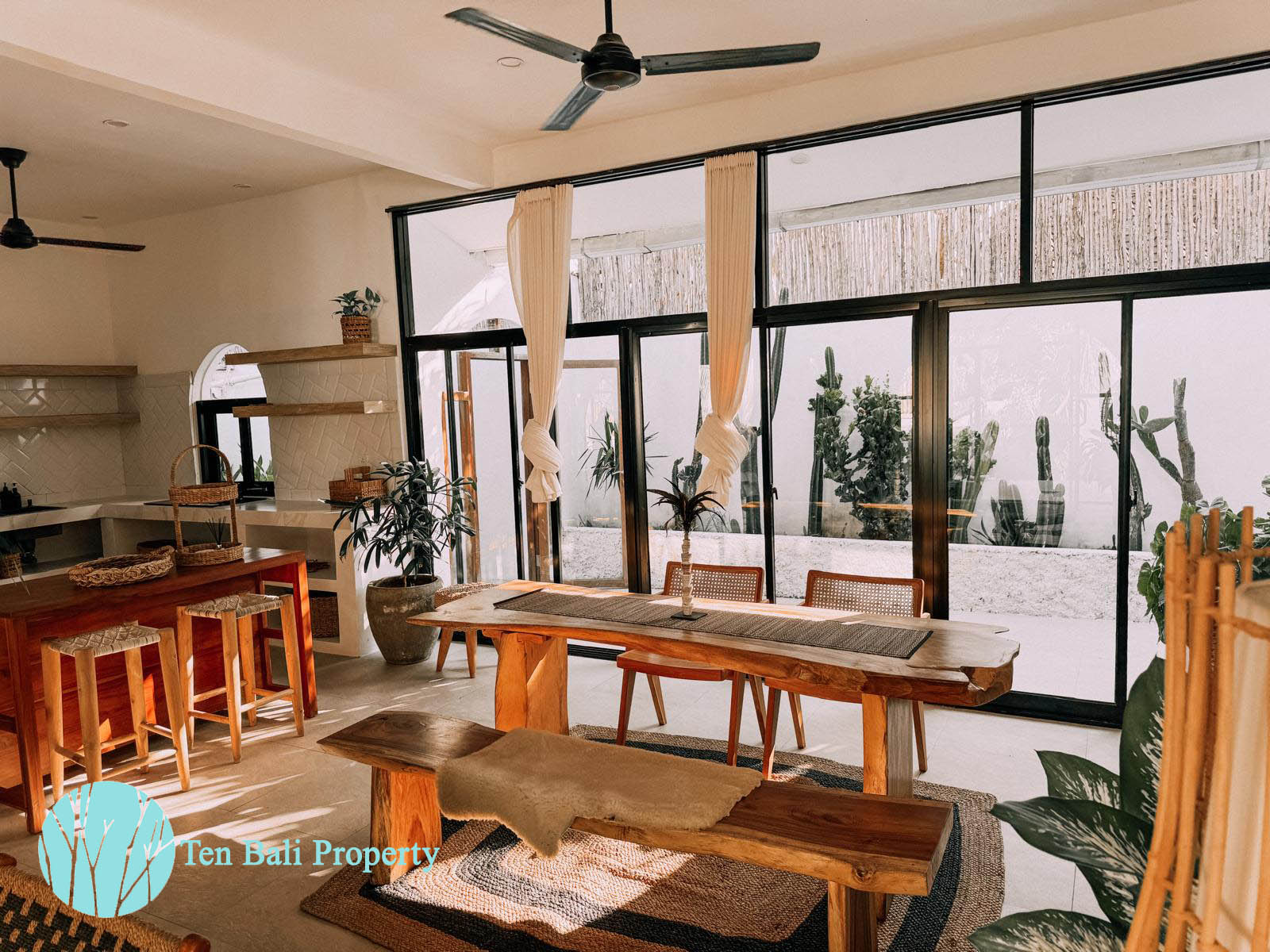 - 3 Bedrooms Villa
- Beachside Sanur
- Long-term Sublease
- Pet-friendly
- Luxury Villa
- Family-friendly Property
- Sanur Real Estate
- Bali Property for Lease
