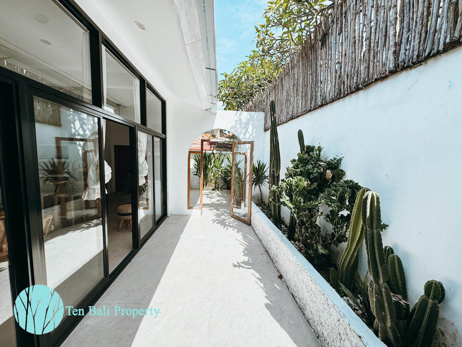 - 3 Bedrooms Villa
- Beachside Sanur
- Long-term Sublease
- Pet-friendly
- Luxury Villa
- Family-friendly Property
- Sanur Real Estate
- Bali Property for Lease
