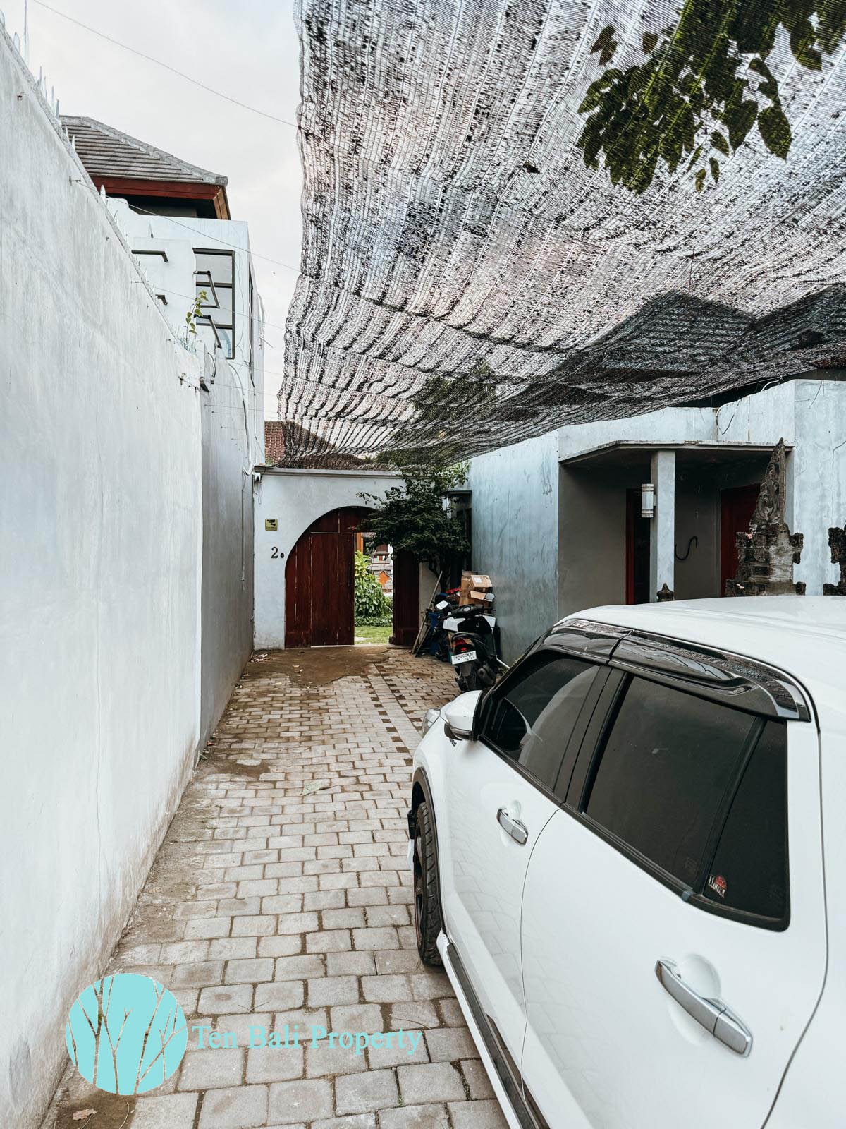 - 3 Bedrooms Villa
- Beachside Sanur
- Long-term Sublease
- Pet-friendly
- Luxury Villa
- Family-friendly Property
- Sanur Real Estate
- Bali Property for Lease
