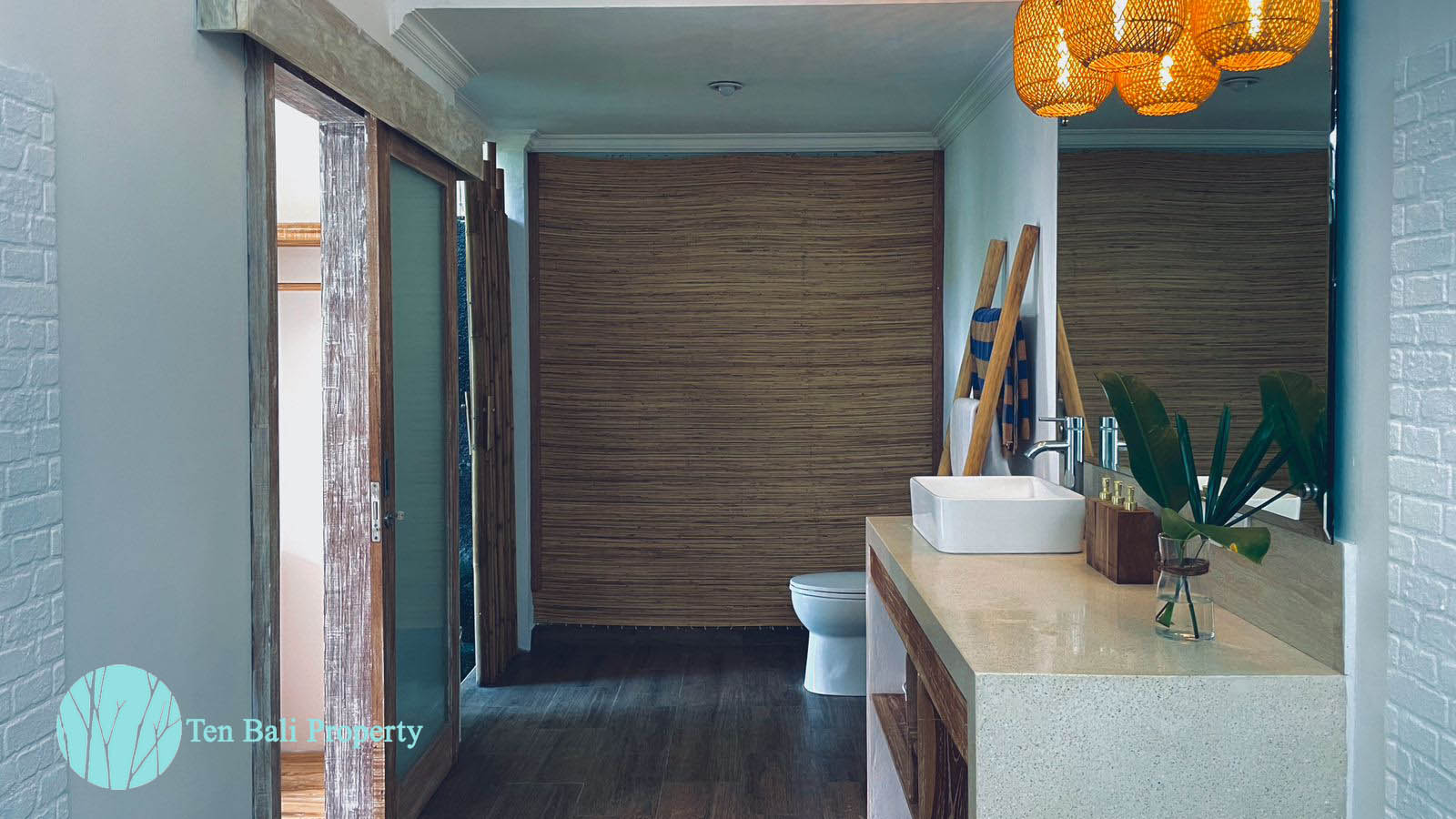 2 bedroom villa rental Bumbak Umalas, villa for rent in Canggu, Bali villas for rent, luxury villas in Bali, private pool villas, villas near beaches in Bali\