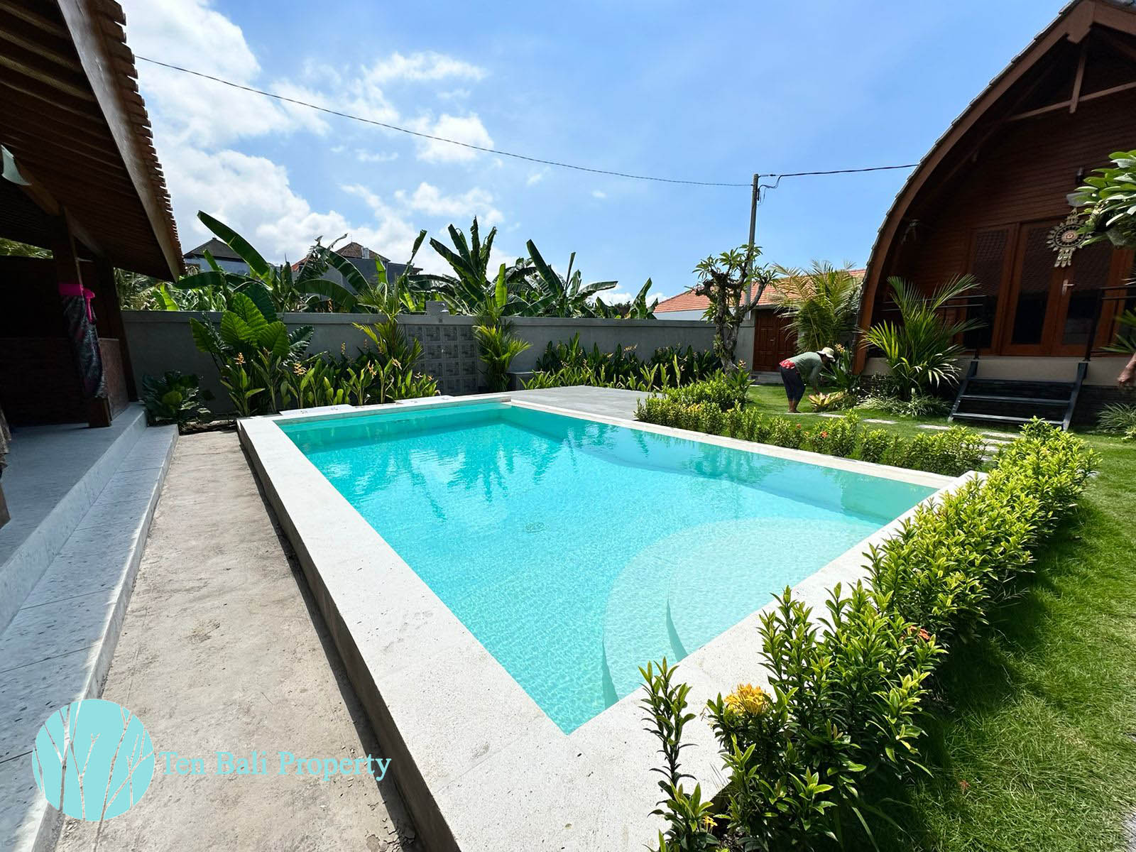 Bali villa rental, Padonan villa for rent, 4-bedroom villa Bali, luxury villa Indonesia, private pool villa, family-friendly villa, corporate villa rental, long-term villa rental\