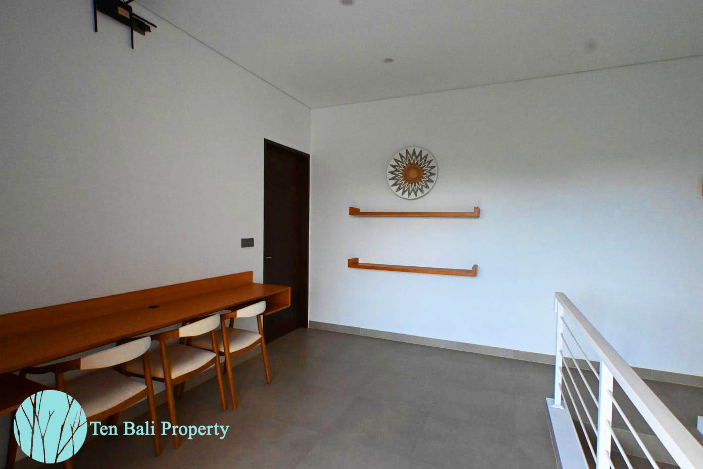 Pererenan property for rent, 2-bedroom villa, rice field views, modern design, WTC Gym, Pererenan Beach, Batu Bolong Beach, rental property, leasehold property, Bali real estate 
