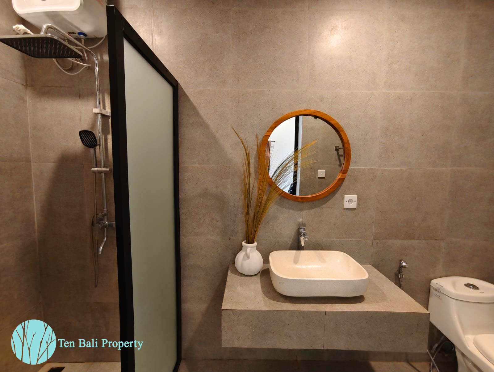 apartment for rent in Peti Tenget, 1 bedroom apartment Bali, modern apartment rental, affordable apartments in Bali, apartments near beach, Peti Tenget accommodation.