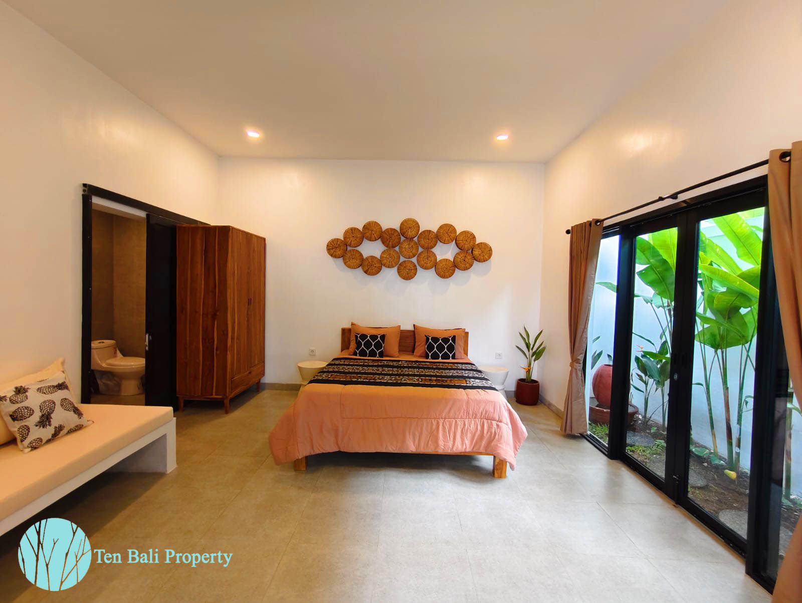 apartment for rent in Peti Tenget, 1 bedroom apartment Bali, modern apartment rental, affordable apartments in Bali, apartments near beach, Peti Tenget accommodation.