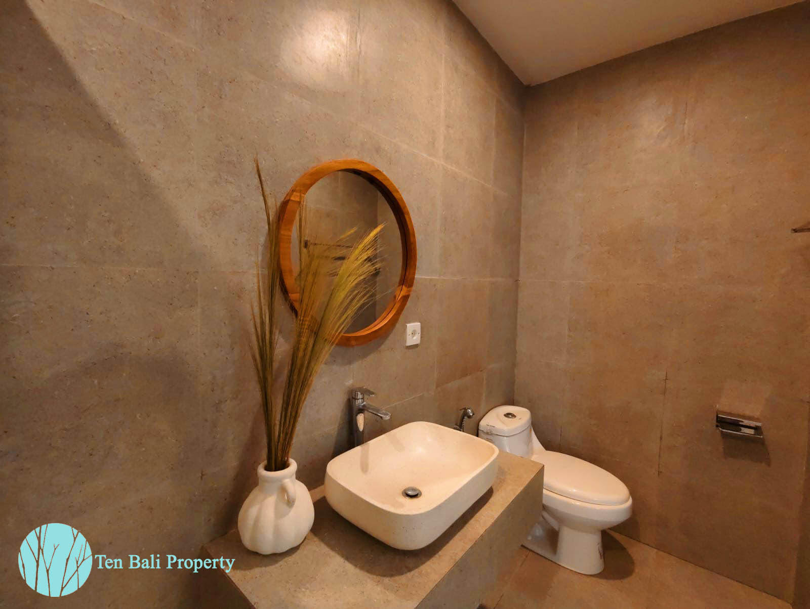  apartment for rent in Peti Tenget, 1 bedroom apartment Bali, modern apartment rental, affordable apartments in Bali, apartments near beach, Peti Tenget accommodation.