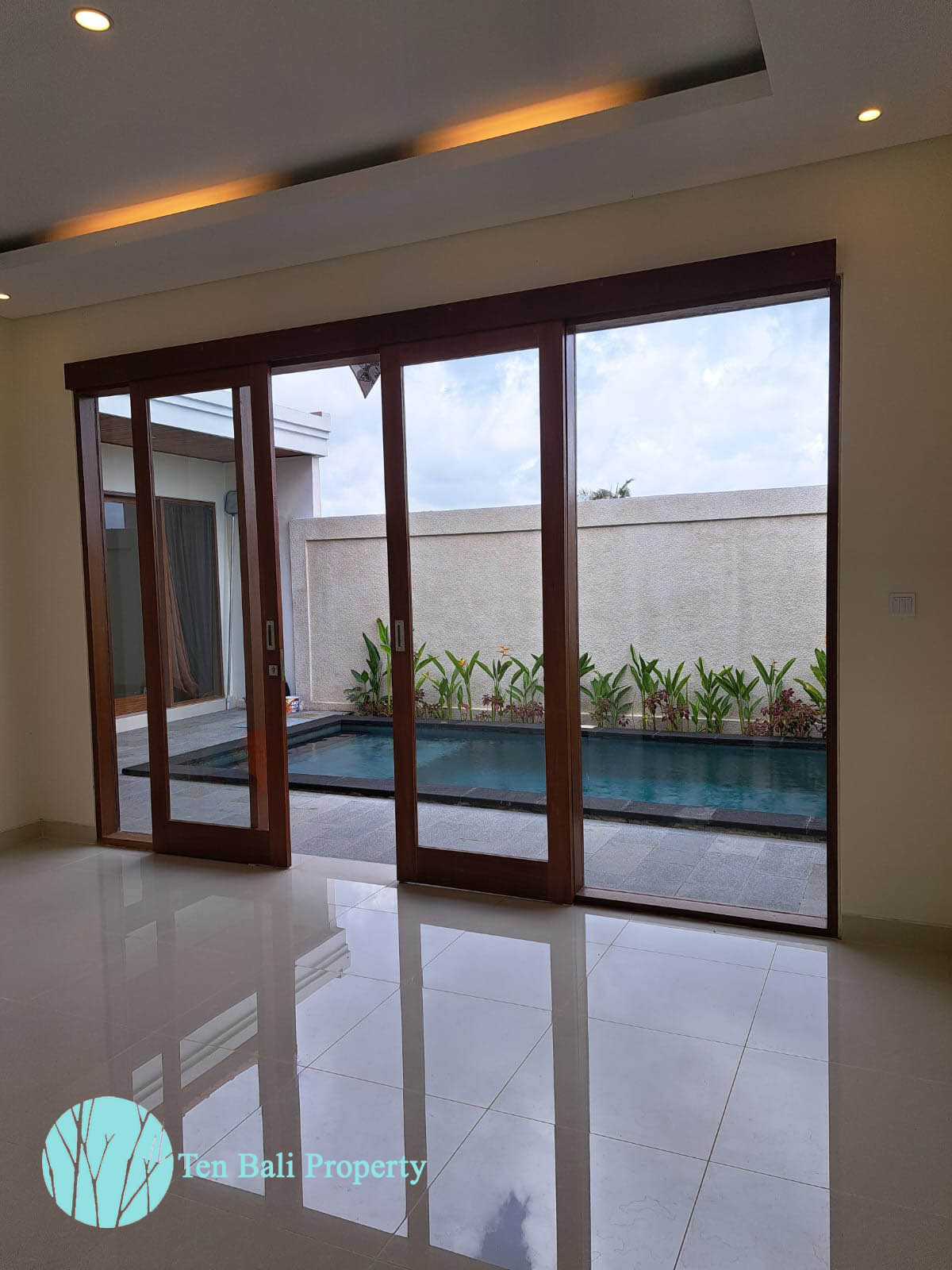  3 beddrooms villa for rent, Tabanan Bali, private pool, Nyanyi Beach, Pantai Seseh, Canggu area, villa rental Bali, long-term rental
