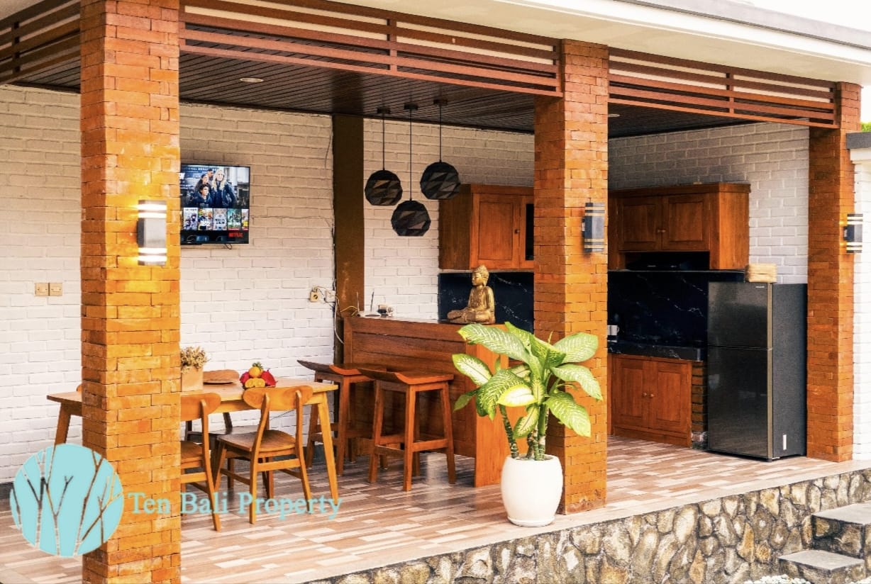  2BR villa for rent, Canggu Bali, private pool, peaceful location, luxury villa, villa with garden, short-term rental, long-term rental 