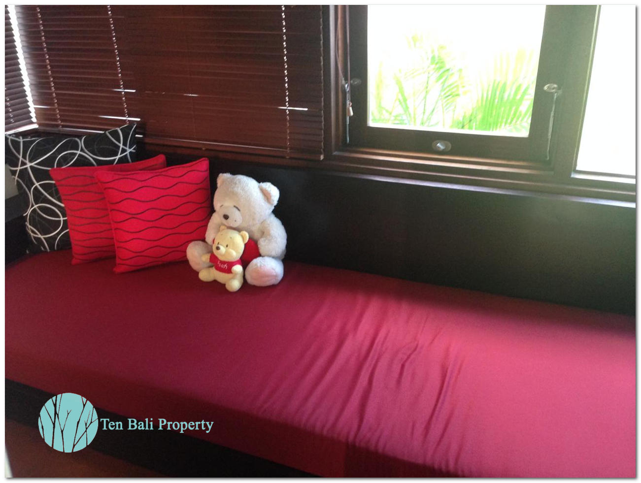 Kerobokan, Bali, 3 Bedrooms Bedrooms, ,3 BathroomsBathrooms,Villa,For Sale,1071